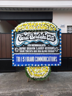 Papan Bunga Duka di Sinapa Piliang